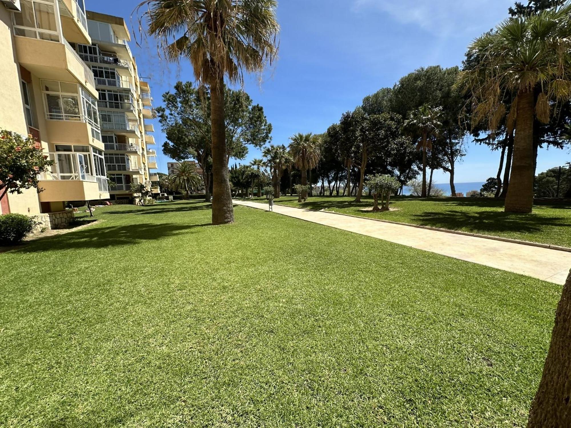Estudio Agata Con Piscina A 800M De La Playa Benalmádena Εξωτερικό φωτογραφία